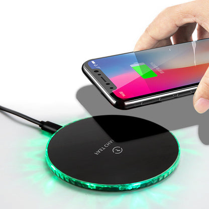Caricatore Wireless 10W Universale - Ricarica Rapida per iPhone e Android