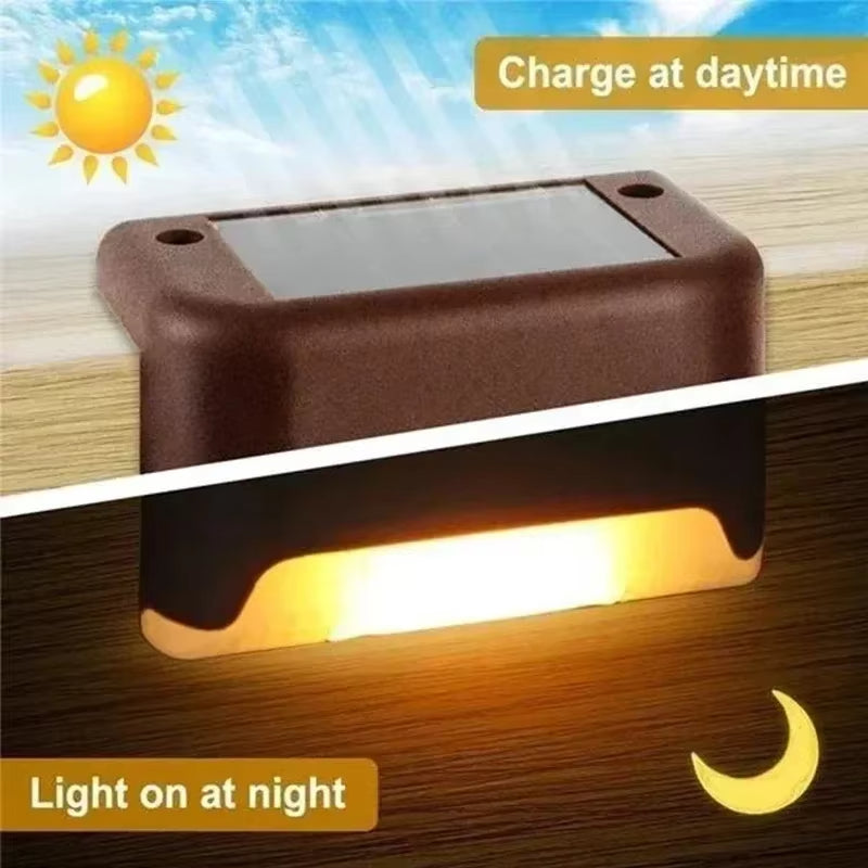 Luci Solari LED per Esterni - Set 4 Pezzi per Scale, Giardino, Patio