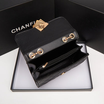Borsa a Tracolla Trapuntata con Catena - Mini Bag Elegante Donna