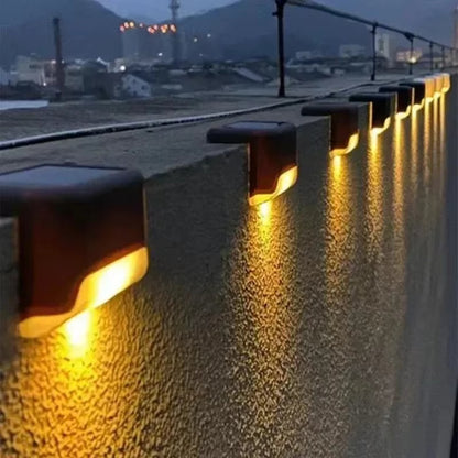 Luci Solari LED per Esterni - Set 4 Pezzi per Scale, Giardino, Patio